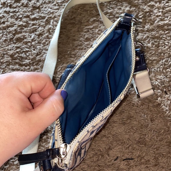 Coach canvas crossbody bag - Picture 10 of 11